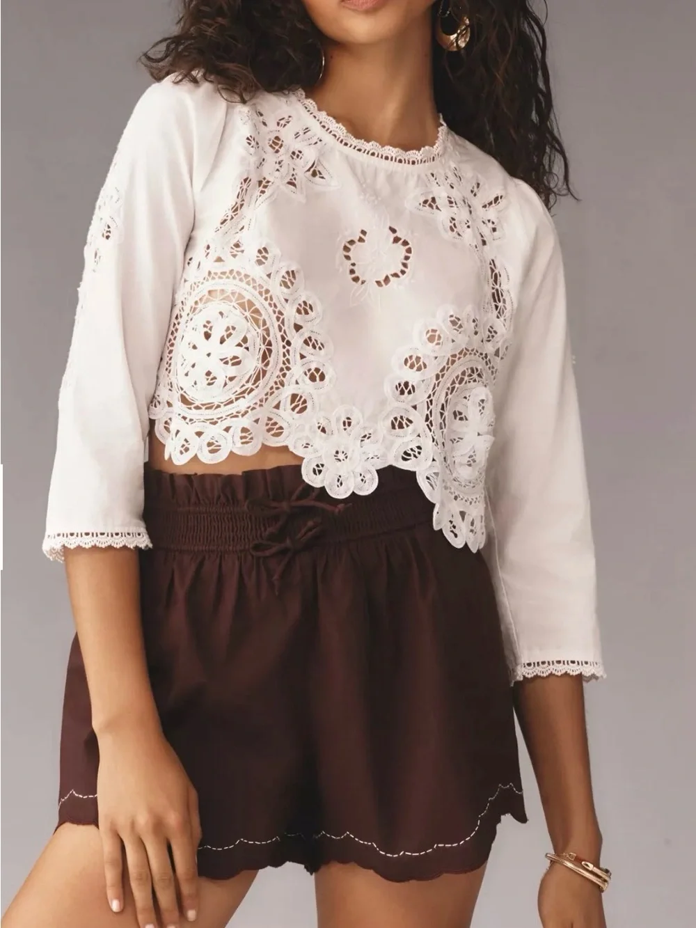 Anthropologie Scalloped Hem Smocked Paperbag Shorts Plum Purple size Small
